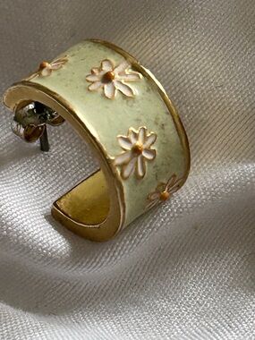 Madewell Gold-Tone Floral Enamel Hoop Earrings - Green